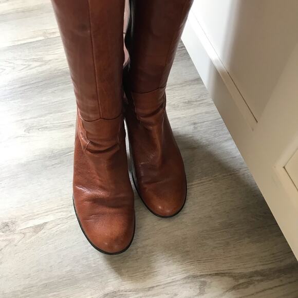 Bolo by BORN Tall Leather Brown High Heel Boots With Side Zipper.  Size 9. - Picture 11 of 15